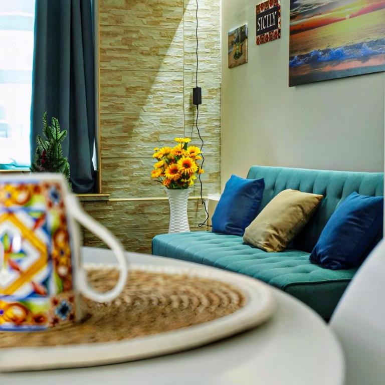 Sunflower Apartment - One-Bedroom House - 12