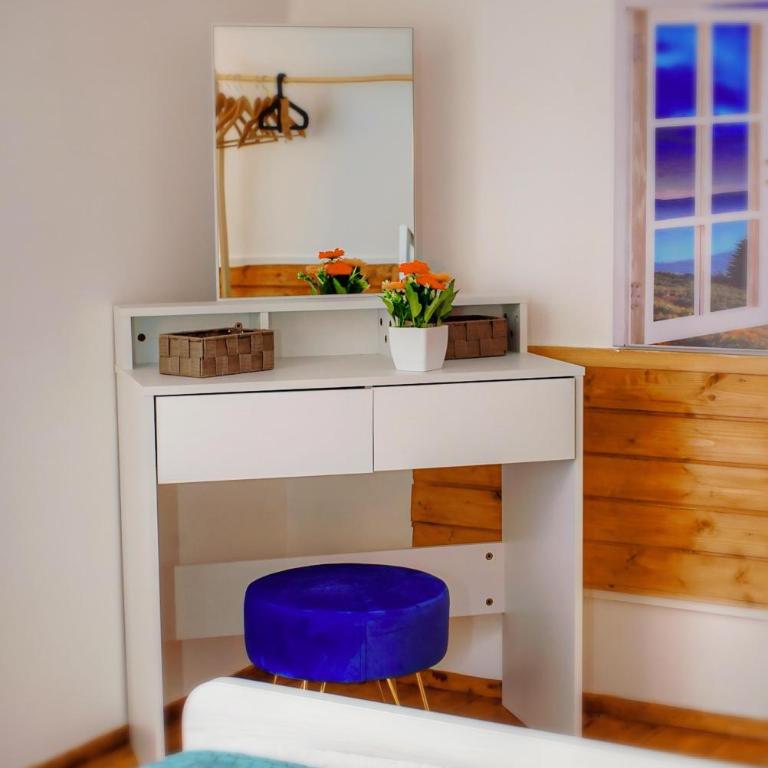 Sunflower Apartment - One-Bedroom House - 13