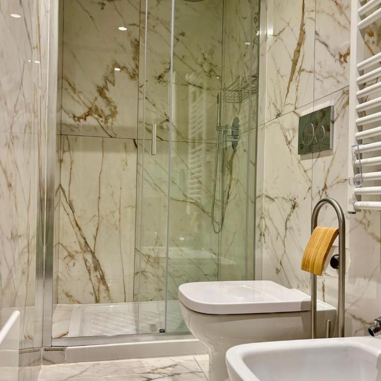Torino Holiday Home - Deluxe Double Room - 10