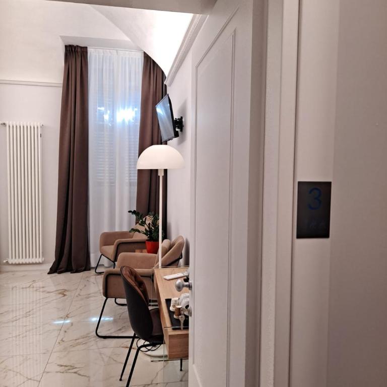 Torino Holiday Home - Deluxe Double Room - 7
