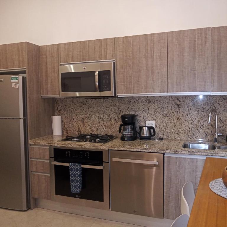 Penthouse Studio 2 blocks from Los Muertos beach - Habitación Doble con balcón - 5