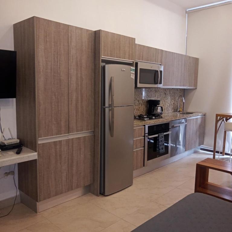 Penthouse Studio 2 blocks from Los Muertos beach - Habitación Doble con balcón - 35