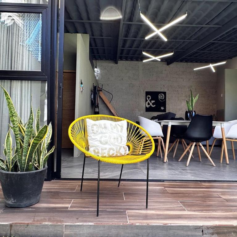 Begonias Loft a 5 Min Del Auditorio Telmex - Vacation Home - 11