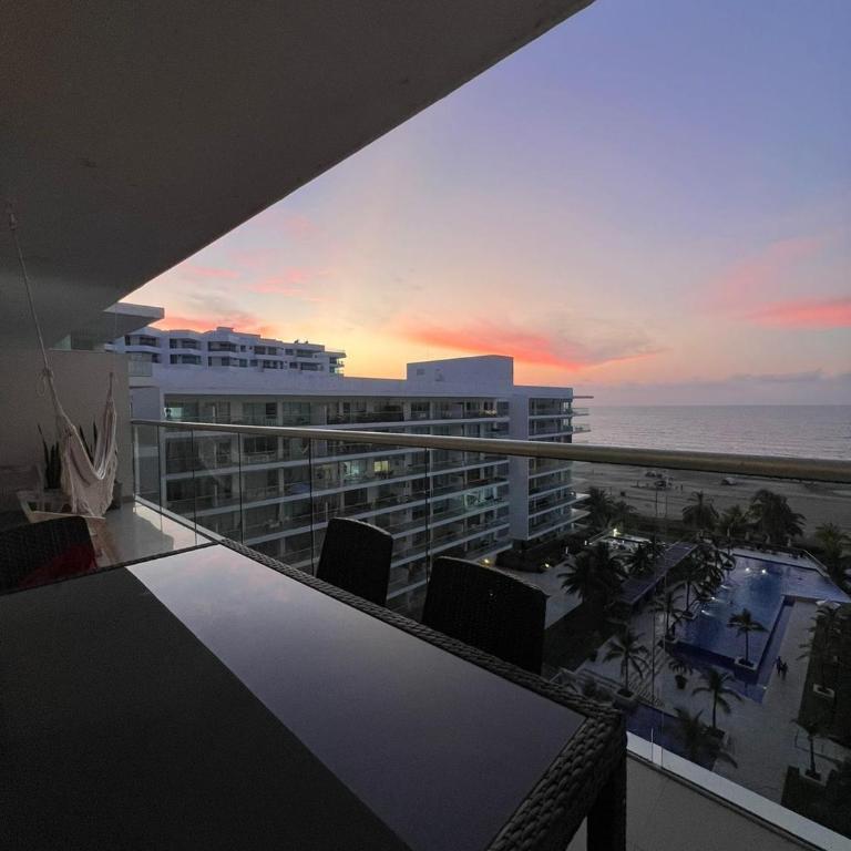 Condominio frente al mar con acceso directo a la playa Morros Ultra - Apartamento de 2 dormitorios con balcón y vistas al mar - 1