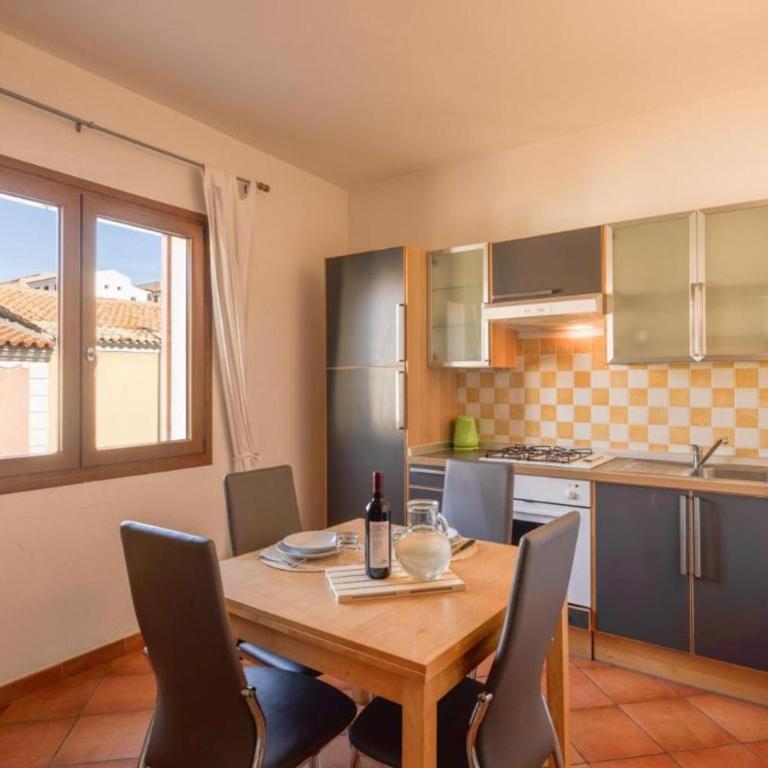 Relaxing Cristal Blu Studio sleeps 4 num1493 - Apartment - 3