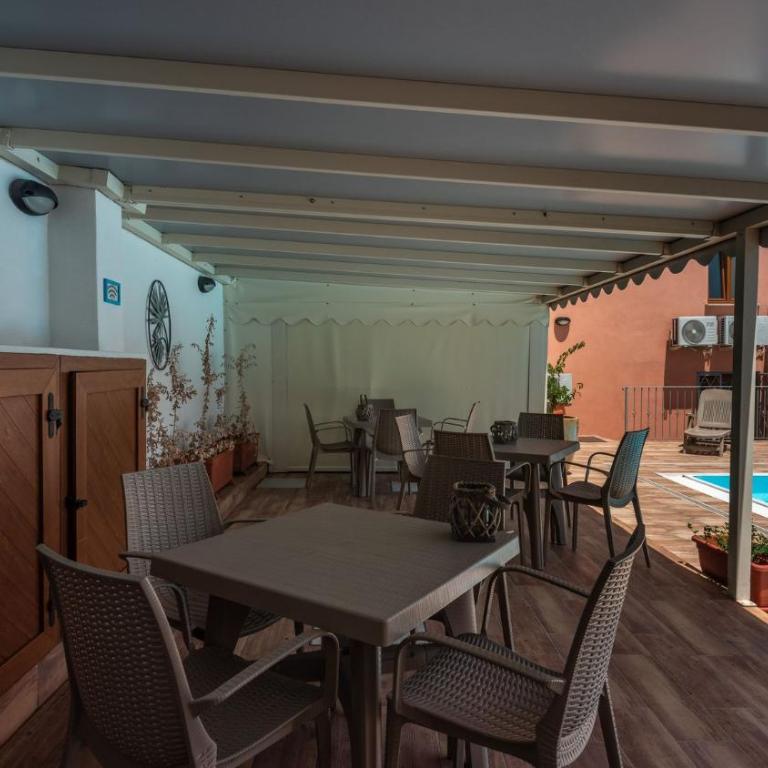 Relaxing Cristal Blu Studio sleeps 4 num1493 - Apartment - 10