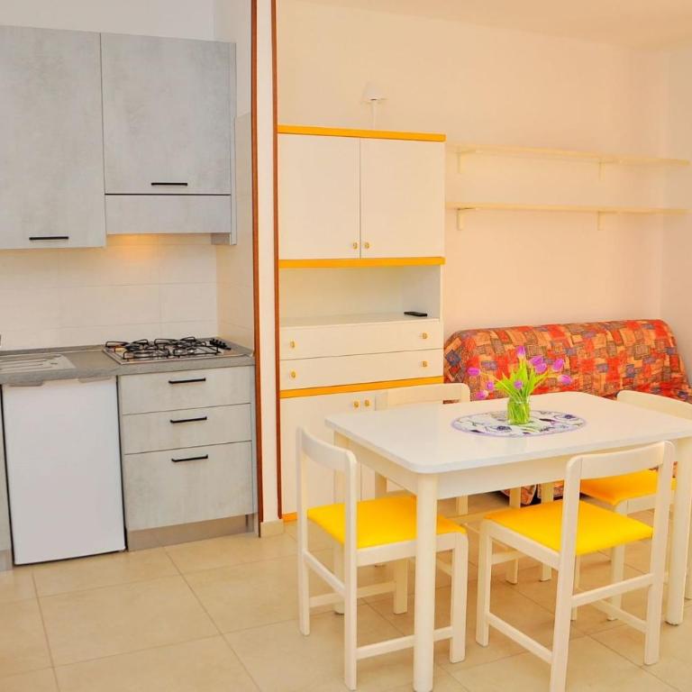 Modern studio apartment with seaview balcony - Studio - 7