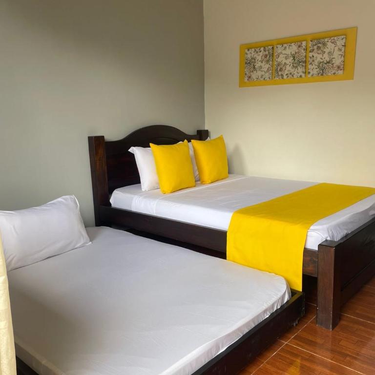 Buen Vivir Restrepo a 30 minutos Lago Calima - Habitación Doble - 2 camas - 2
