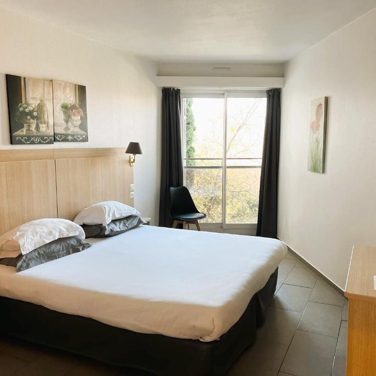 Hotel Les Nevons - Suite Familiale 2 Chambres (5 Adultes) - 1