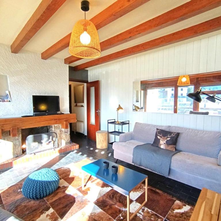 T2 confortable pour 4 pers avec balcon sud et parking à 1700m d'altitude - FR-1-457-362 - Apartment - 2
