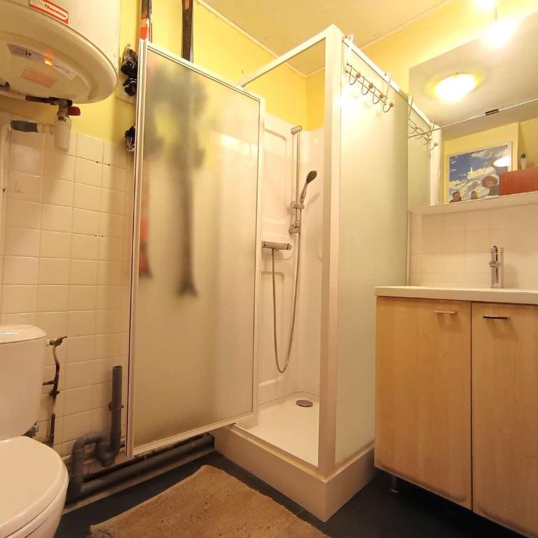 T2 confortable pour 4 pers avec balcon sud et parking à 1700m d'altitude - FR-1-457-362 - Apartment - 10