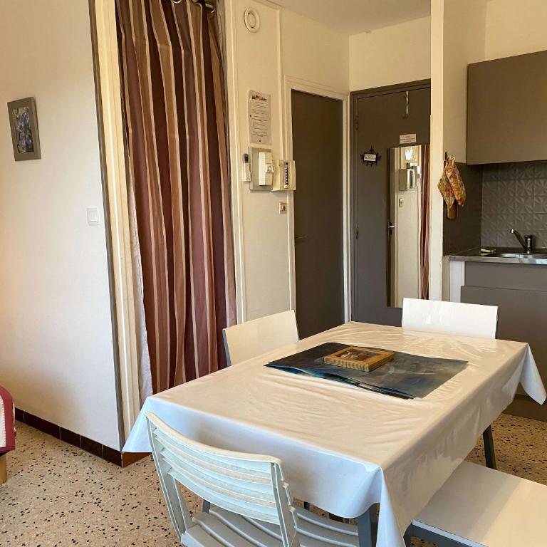 Appartement T1 à Balaruc-les-Bains avec climatisation et parking - FR-1-553-284 - Appartement - 7