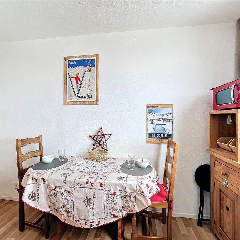 Studio skis aux pieds, 2 personnes, Résidence Le Corbier - Studio - 4