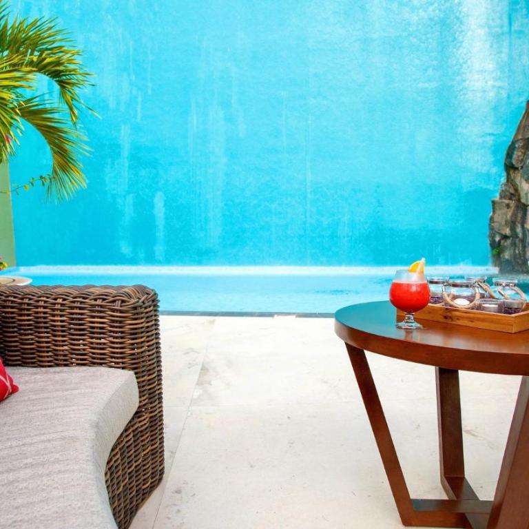 Luxury Beach Frontage Villa For Rent - Villa - 53
