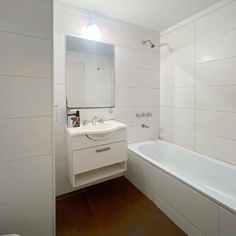 Spacious Studio in San Telmo with Balcony, Gym Pool - Apartment - 10