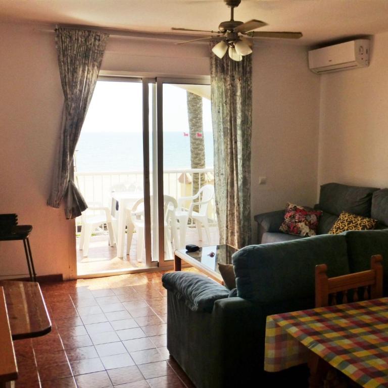 Lovely 2 Bedroom Apartment With Pool - Apartment - 5