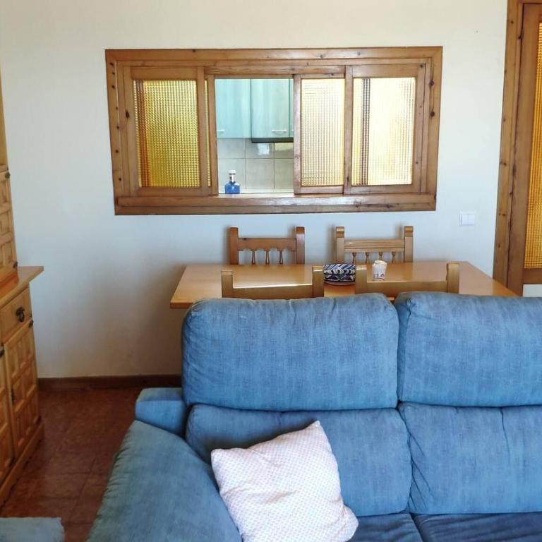 Lovely 2 Bedroom Apartment With Pool - Apartment - 7