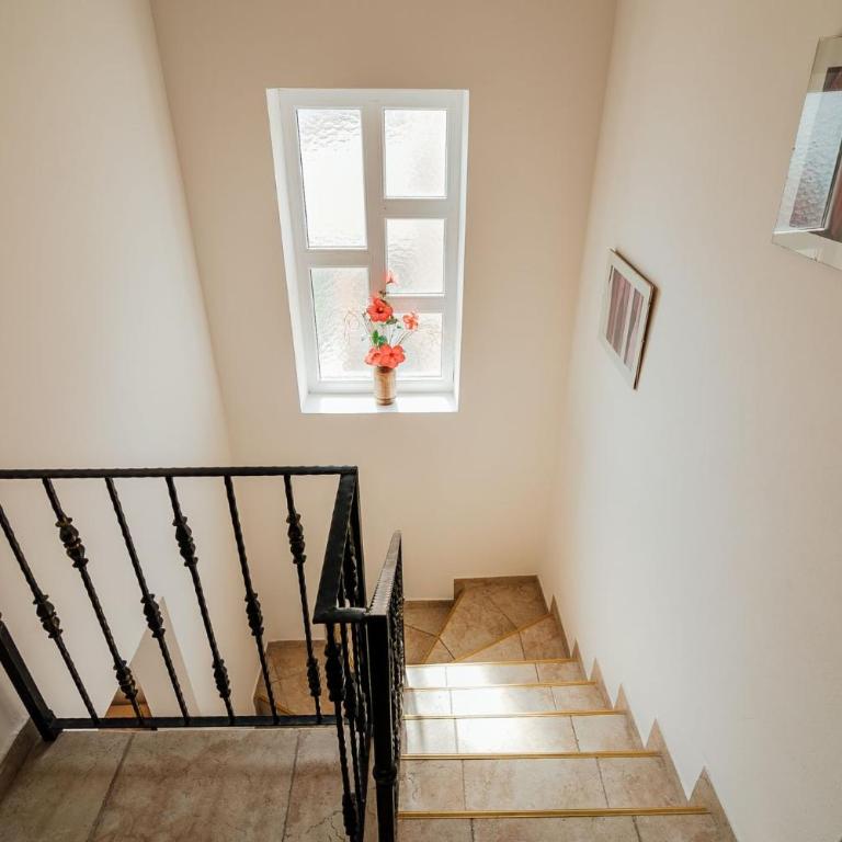 Spacious Family 4BR Seaside House, Fantastic Sea Views, 20 Meters to Beach - Vacation Home - 23