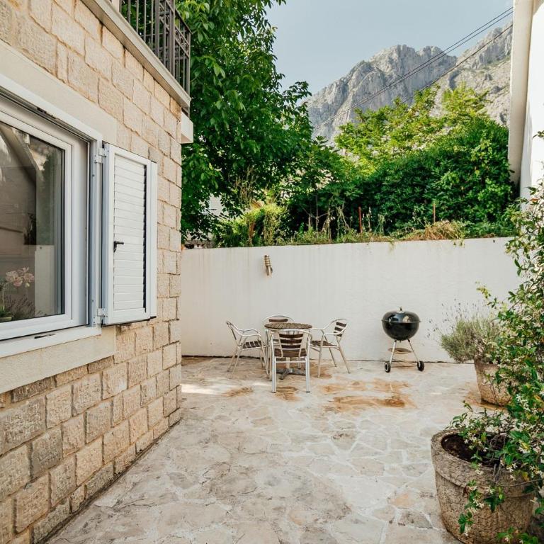 Spacious Family 4BR Seaside House, Fantastic Sea Views, 20 Meters to Beach - Vikendica - 43