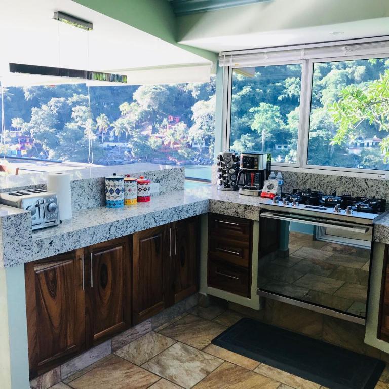 Family vacation home, 10 miles from downtown Pv romantic zone, ocean frontage - Apartamento - 60