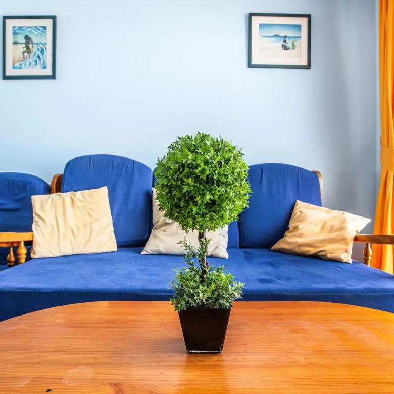 Apartment near the beach with a huge terrace, patio, wifi and parking - Apartamento - 7