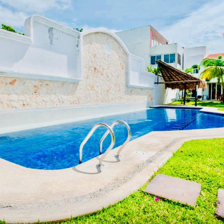 Superior Comfort Room With Swimming Pool Air Conditioning and Parking - Double or Twin Room - 7