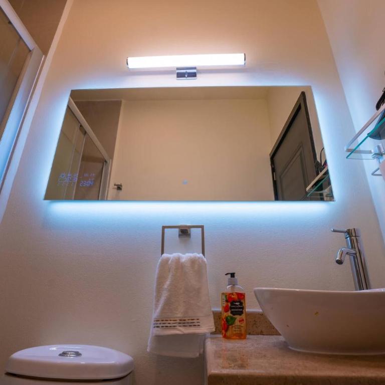 Luxury Apartment With Poll - Apartment - 3
