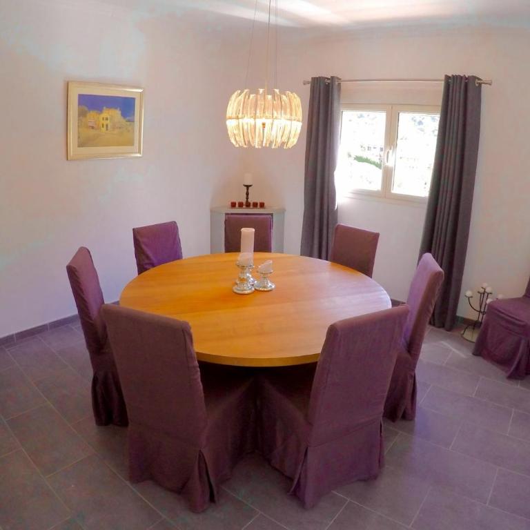 Les Hortensias - Chambre Double ou Lits Jumeaux avec Salle de Bains Privative - 14