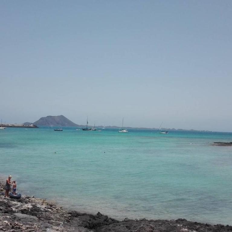 Beach Apt With Fast Wifi - Apartamento - 26