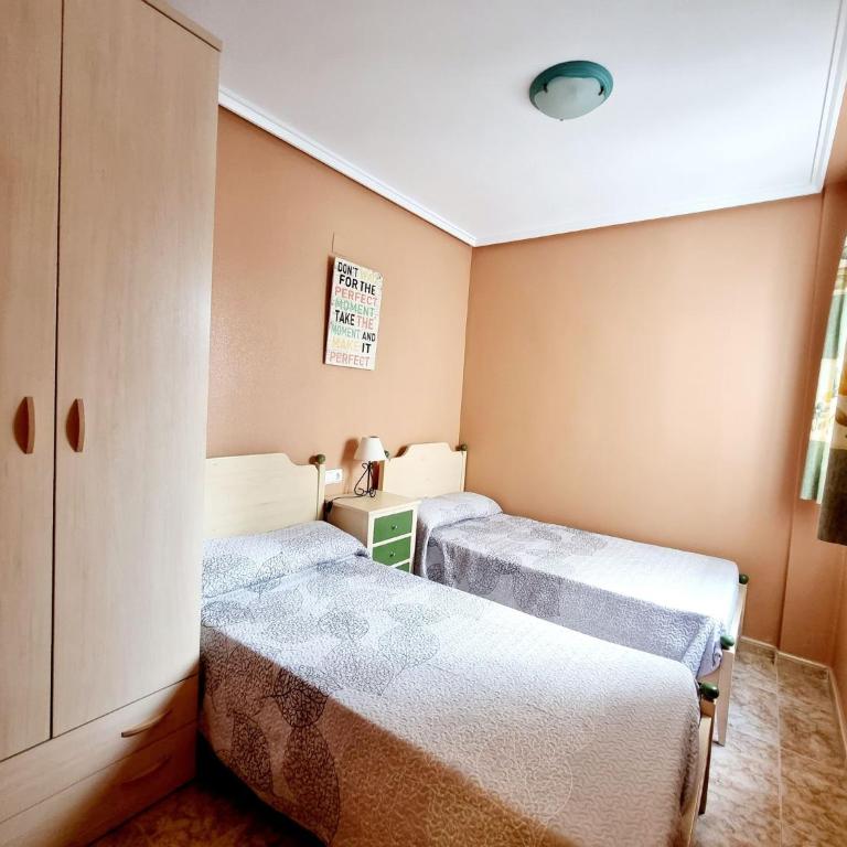 Apartment in the Center a few meters from the beach - Apartamento - 4