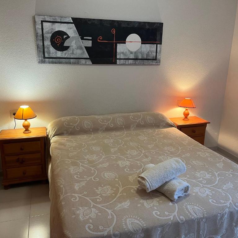 Two Bedroom Apartment on Front Line Of The Beach - Apartment - 11