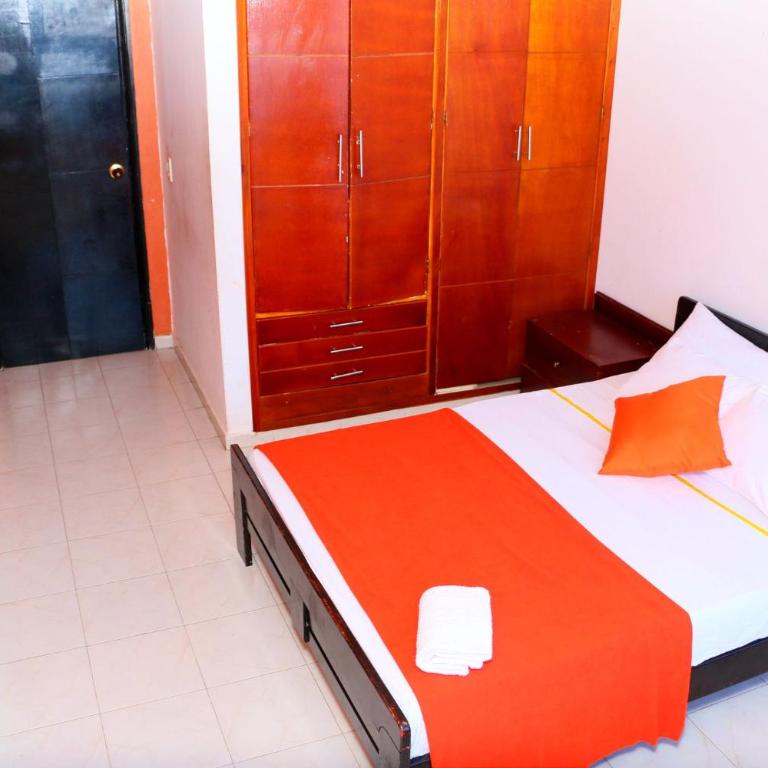 2 Alcoves Beachfront 2-19C air-wifi - Apartment - 2