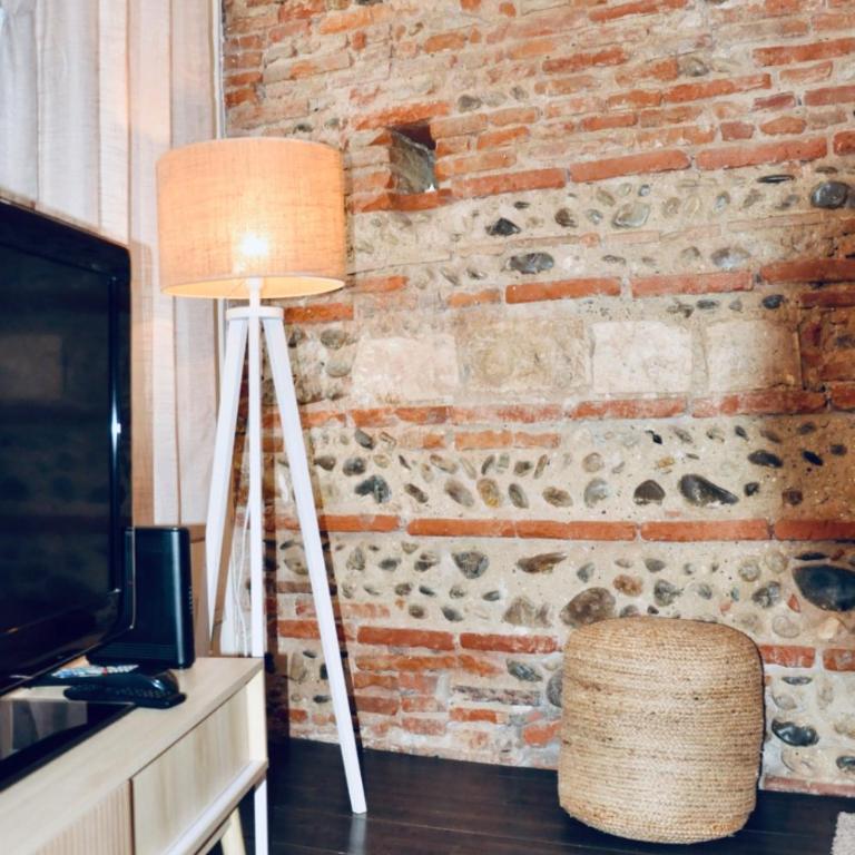 Le Charme d'Arnaud Hypercentre Wifi Accueil gratuit h24 - Apartment mit 1 Schlafzimmer - 12