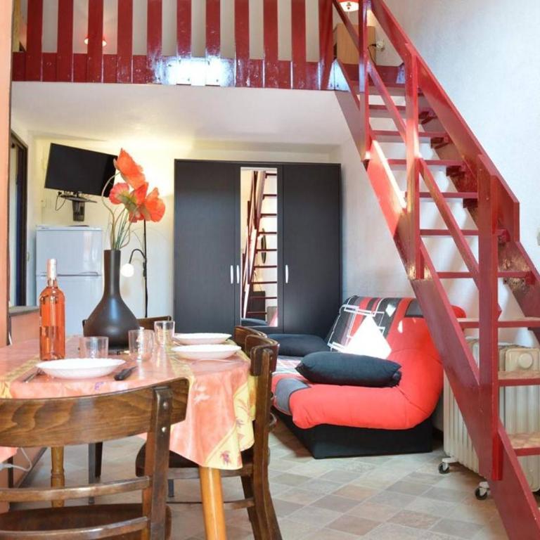 SP320-528 Maison 2 pièces mezzanine SAINT PIERRE LA MER - Casa de 2 dormitorios - 7