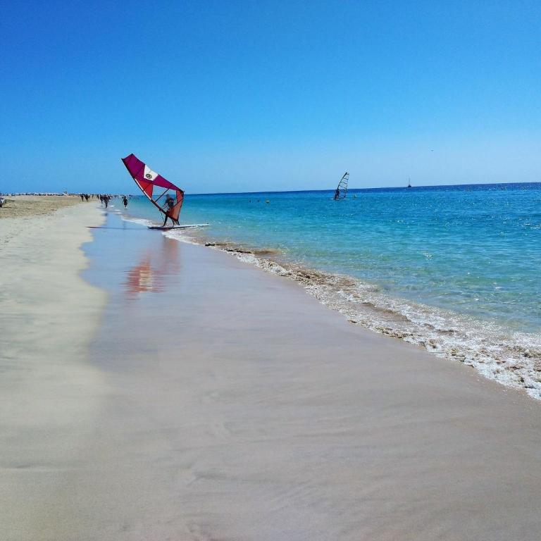 Apartment near the beach, big terrace with nice sea views, wifi and parking - Apartamento - 33