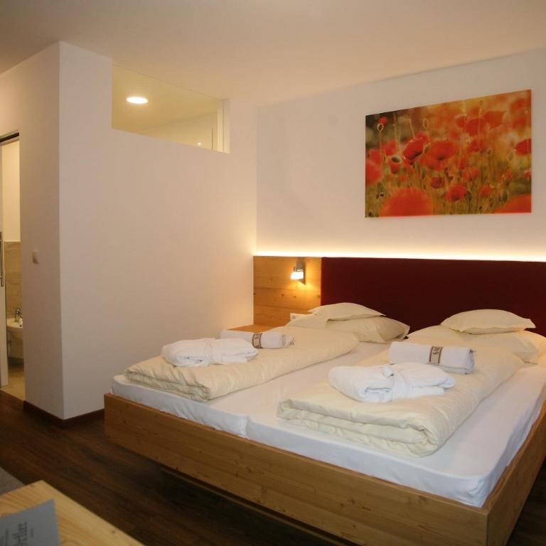 Hotel Ortler - Standard Doppelzimmer mit Balkon - 4