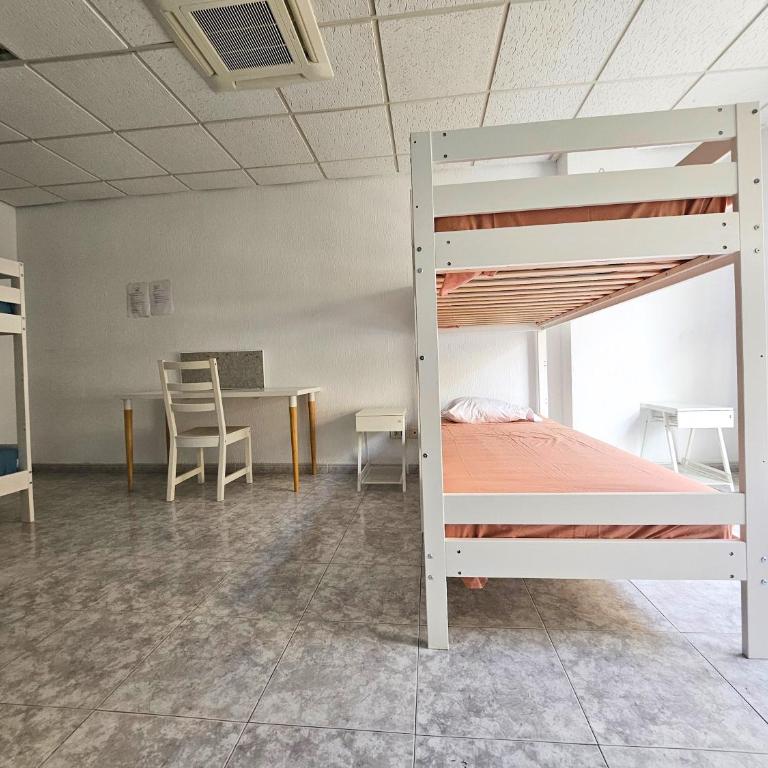 Corralejo Coliving by Amazzzing Travel - Cama individual en habitación compartida mixta - 17