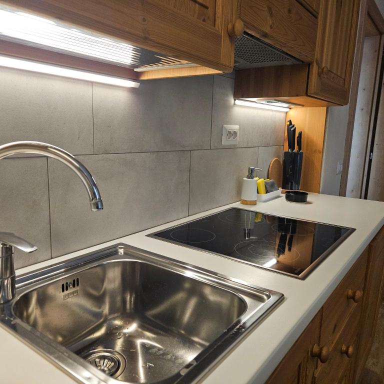 Dany Lodge Snow & Fun - Appartamento con 2 Camere da Letto e con Vista Montagna - 10