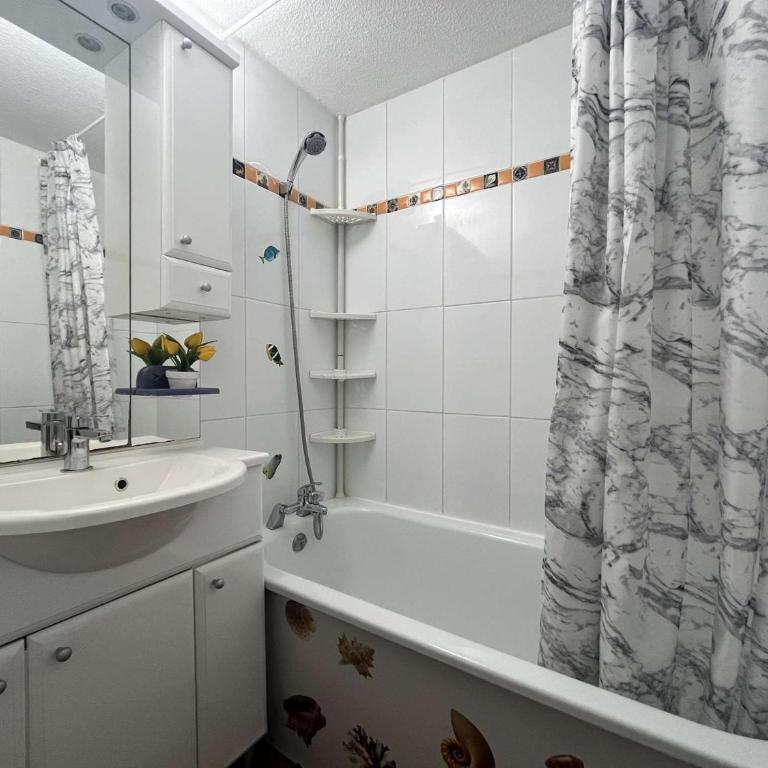 Maison 2 pièces cabine - Gruissan GN020-084 - Maison 2 Chambres - 7