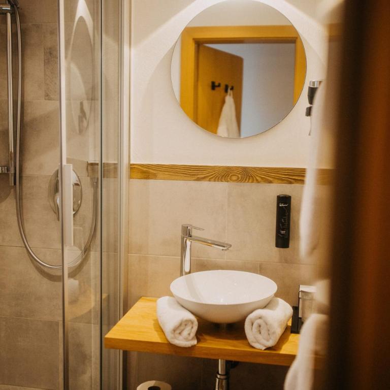 Hotel Alpin Tyrol - Kitzbüheler Alpen - Deluxe Doppelzimmer mit Balkon - 15