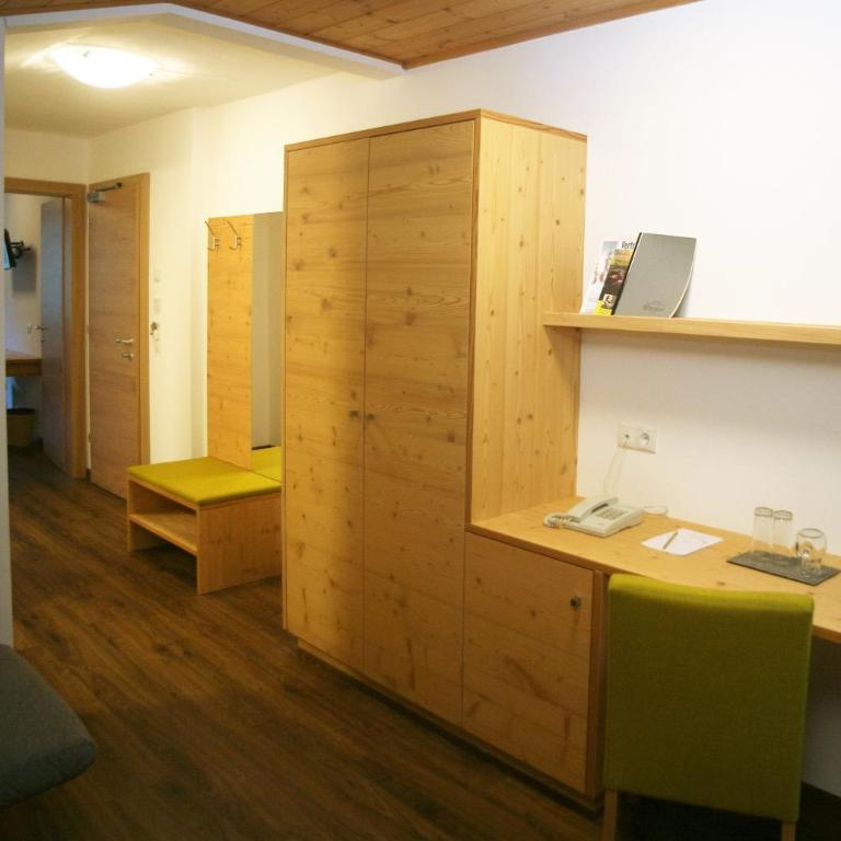 Hotel Ortler - Familienzimmer mit Balkon - 2