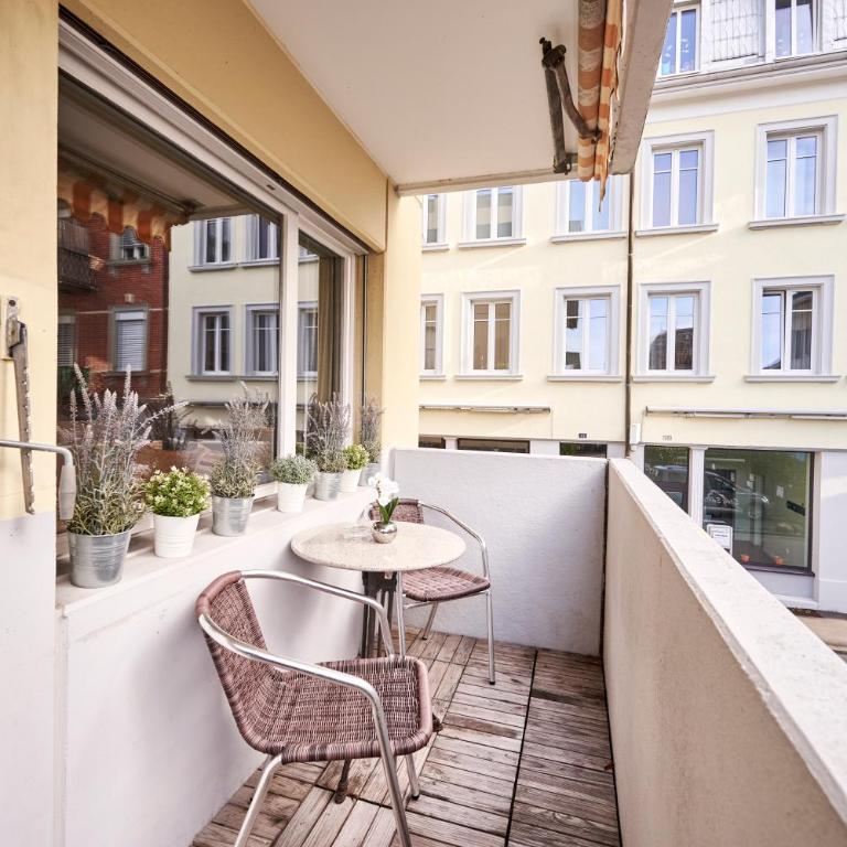 Stay Switzerland Apartments - Jungfrau View - 4