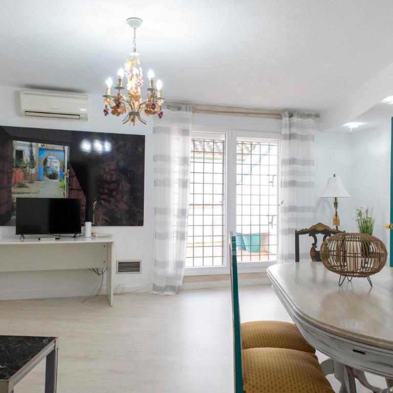 Atico con Terraza privada en el Casco Historico - Apartamento - 3