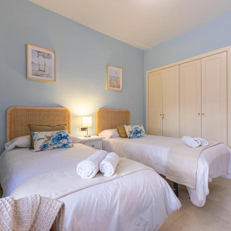 Bahia by BH Marbella - Apartamento de 2 dormitorios con balcón y terraza - 15