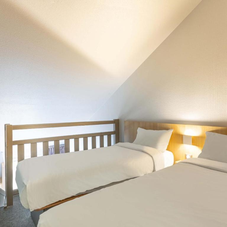 B&B HOTEL Bourges 2 - Chambre Quadruple - 9