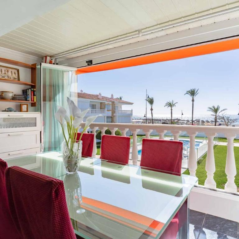 Torremolinos Playamar Primera Linea de Playa Urb. La Farola - One-Bedroom Apartment - 16