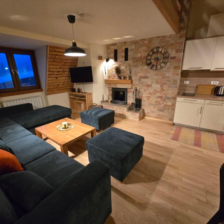 Apartman 304 - Aparthotel Vucko - Two-Bedroom Apartment - 1