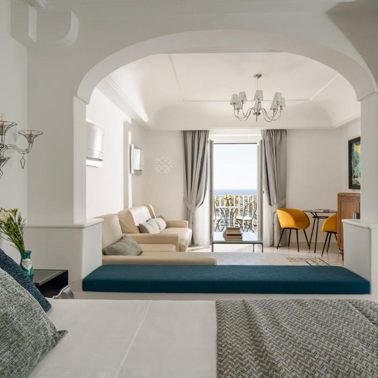 Hotel Eden Roc - Suite con 2 Camere da Letto e Vista Mare - 1