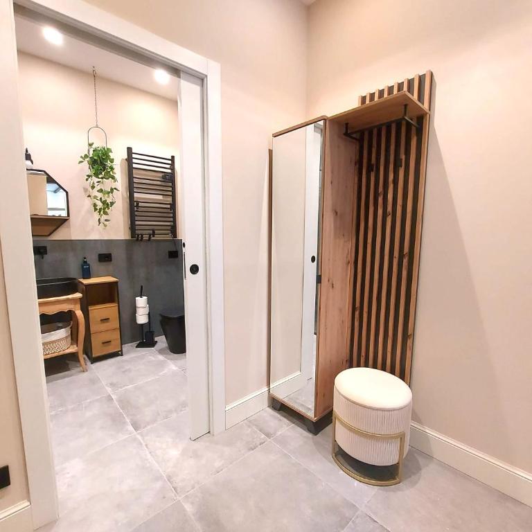 Exotic Suite with Jacuzzi - Appartamento con 1 Camera da Letto e Vasca Idromassaggio - 14