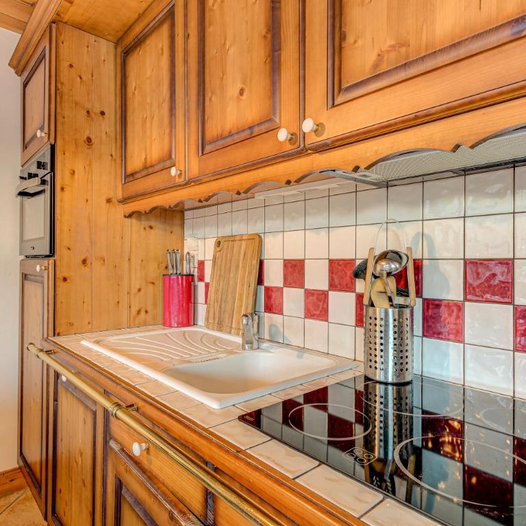 Apartment Kandahar, Alpes Travel, Les Houches, Sleeps 4 - Appartement 2 Chambres - 7